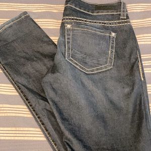 Buckle Day Trip Virgo skinnies Size 30r